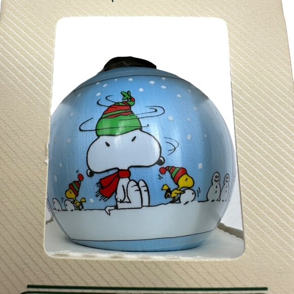 Hallmark Keepsake Ornament  Peanuts Snoopy Merry Christmas 1984 Collectible - Picture 3 of 10